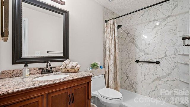 1338 Torrence Circle 29, Davidson, NC 28036