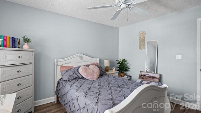 1338 Torrence Circle 29, Davidson, NC 28036
