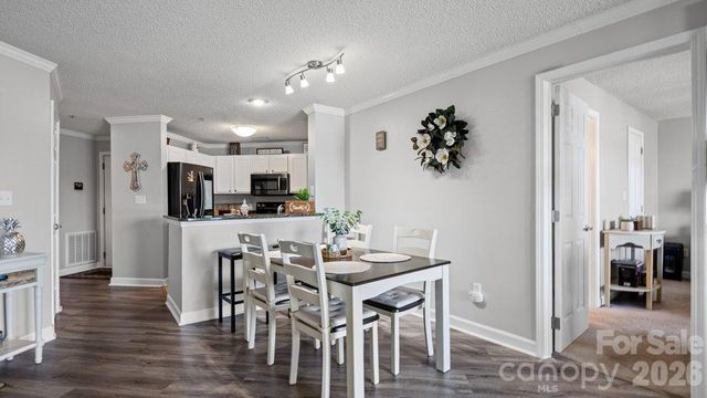 1338 Torrence Circle 29, Davidson, NC 28036