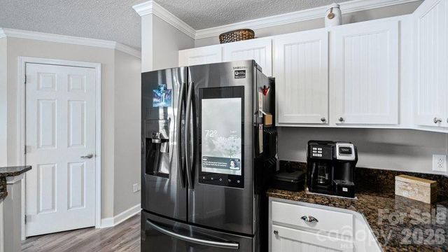 1338 Torrence Circle 29, Davidson, NC 28036