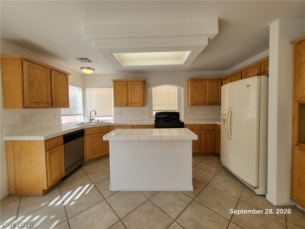 7619 Good Fortune Court, Las Vegas, NV 89139 — photo 5