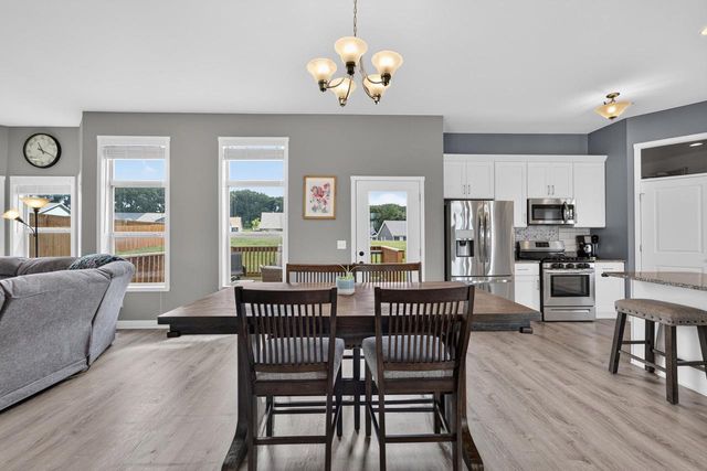 11216 N Shoes Way, Edgerton, WI 53534