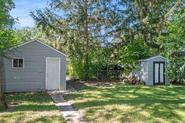 2229 Inglewood Place, South Bend, IN 46616