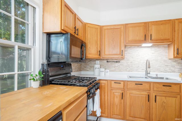 2229 Inglewood Place, South Bend, IN 46616