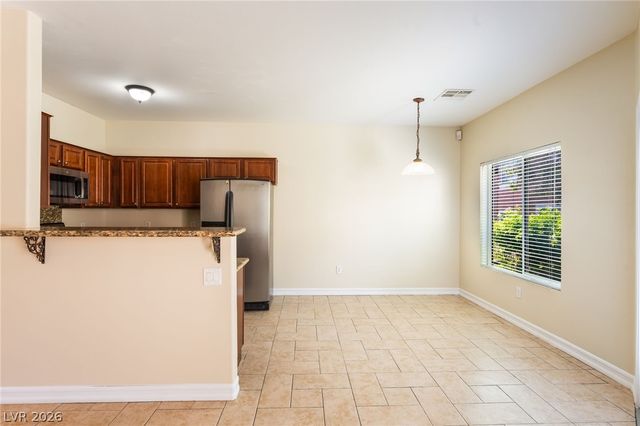 10563 GOLD SHADOW Avenue, Las Vegas, NV 89129