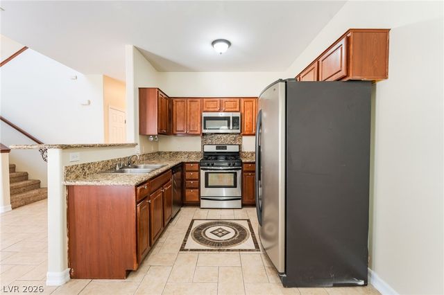 10563 GOLD SHADOW Avenue, Las Vegas, NV 89129