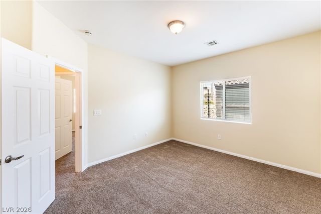 10563 GOLD SHADOW Avenue, Las Vegas, NV 89129