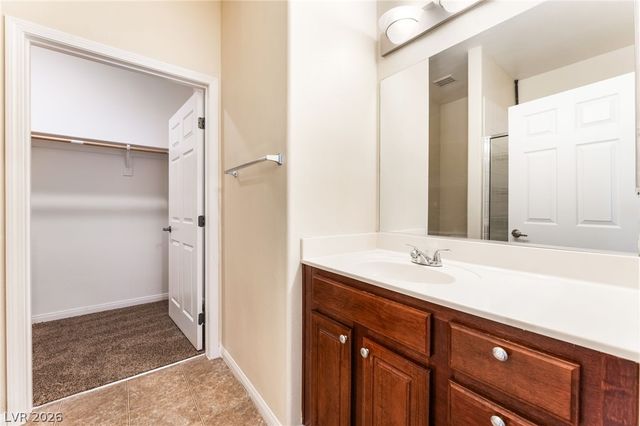 10563 GOLD SHADOW Avenue, Las Vegas, NV 89129