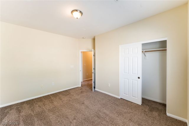 10563 GOLD SHADOW Avenue, Las Vegas, NV 89129