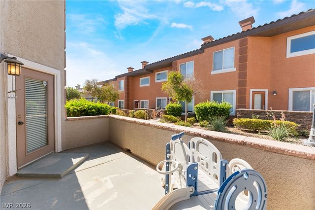 10563 GOLD SHADOW Avenue, Las Vegas, NV 89129