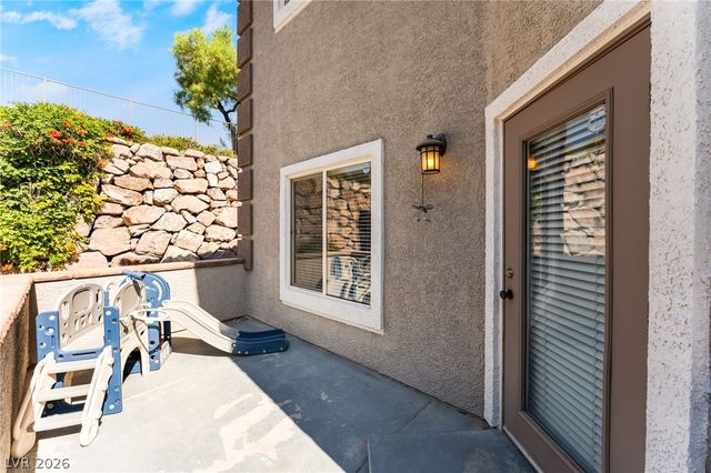10563 GOLD SHADOW Avenue, Las Vegas, NV 89129