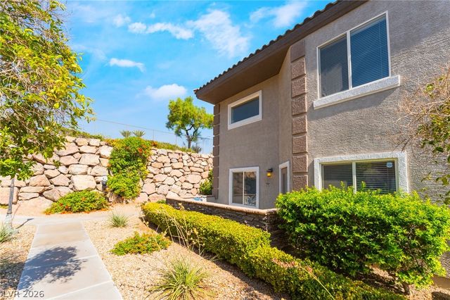 10563 GOLD SHADOW Avenue, Las Vegas, NV 89129