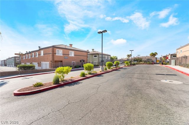 10563 GOLD SHADOW Avenue, Las Vegas, NV 89129