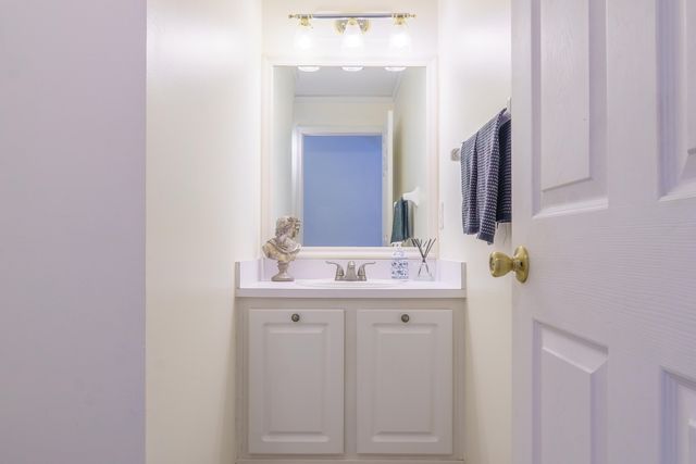 10585 NW 56th Place, Coral Springs, FL 33076