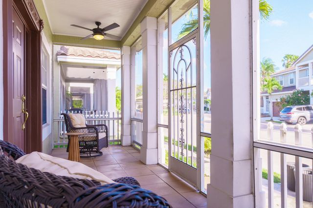 10585 NW 56th Place, Coral Springs, FL 33076