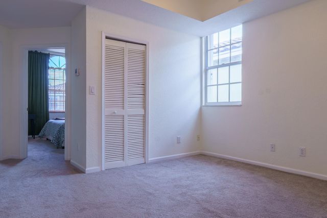 10585 NW 56th Place, Coral Springs, FL 33076