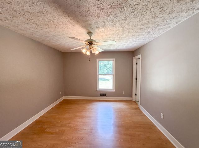 120 Oxford Lane, Fayetteville, GA 30215