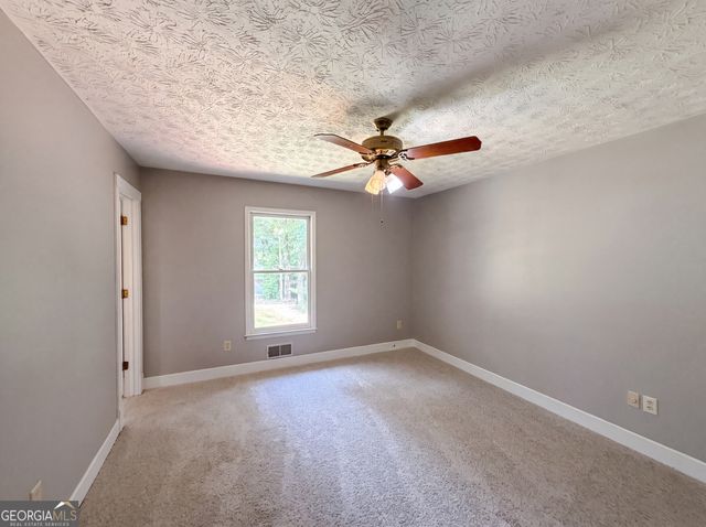 120 Oxford Lane, Fayetteville, GA 30215