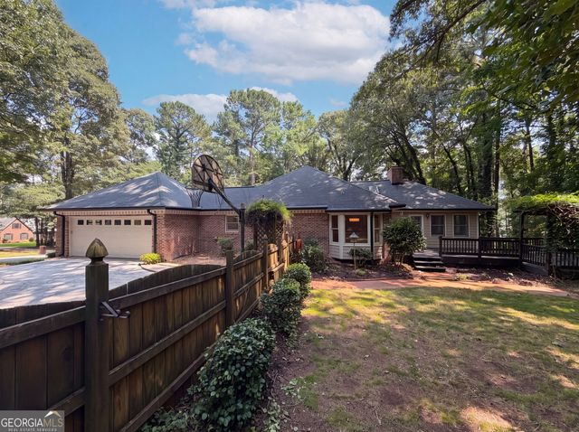 120 Oxford Lane, Fayetteville, GA 30215