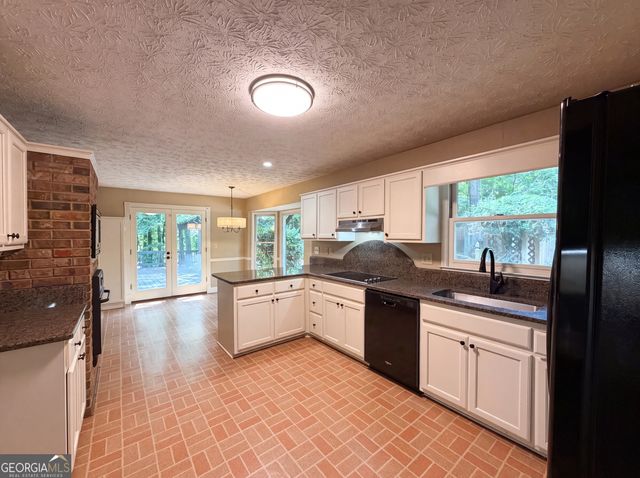 120 Oxford Lane, Fayetteville, GA 30215