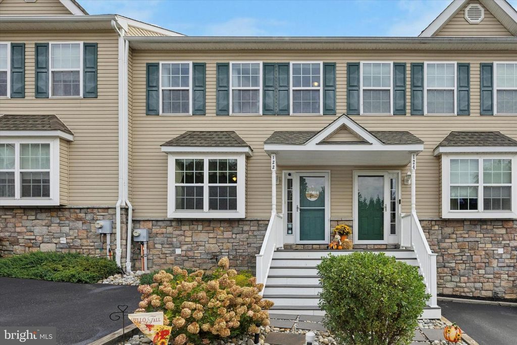 122 JULIANNA WAY #11, Aston, PA 19014