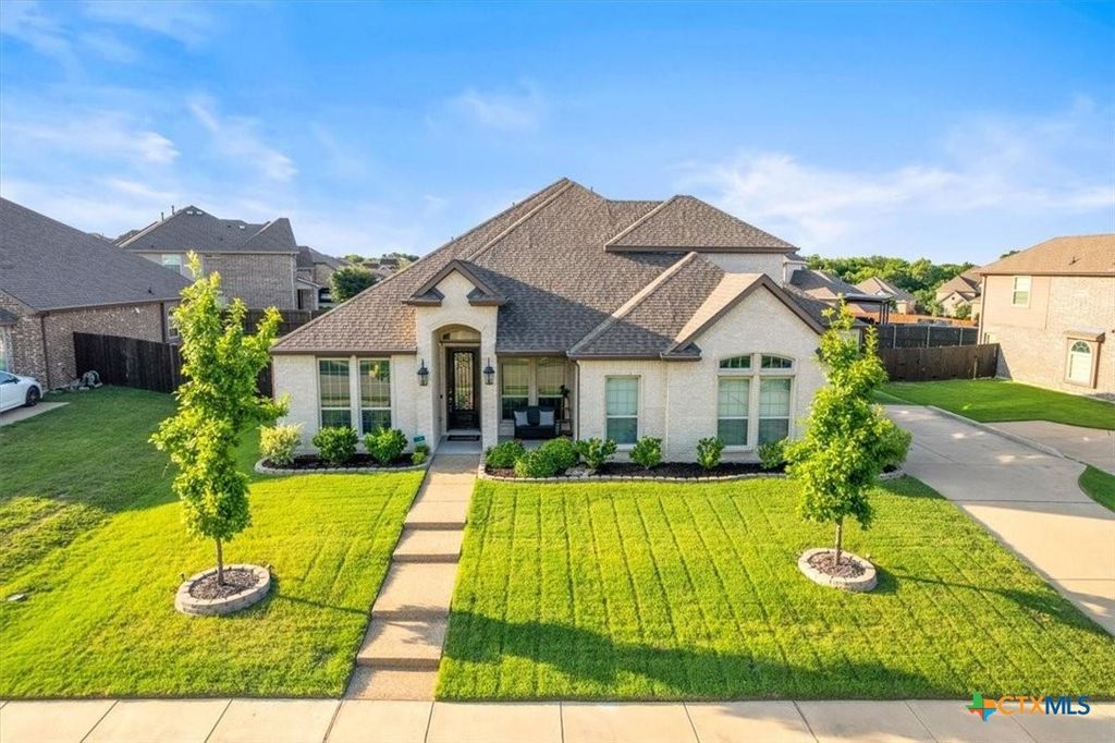917 State Street, Desoto, TX 75115