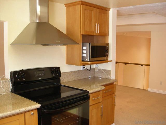 4082 Mahaila Avenue C, San Diego, CA 92122