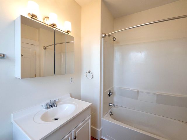 27 Fort Ave 2, Boston, MA 02119