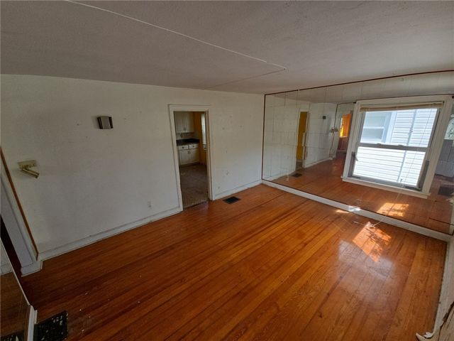 59 S Moss Avenue, Dayton, OH 45417