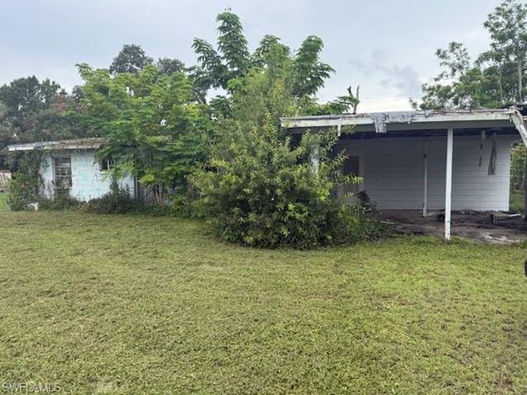1235 Gramac DR, NORTH FORT MYERS, FL 33917 — exterior