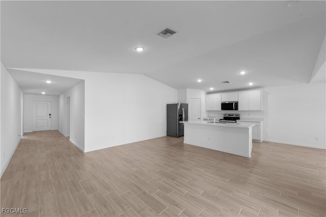 3327 Clearview CIR, Labelle, FL 33935