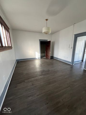 121 W 13th Street, Anderson, IN 46016