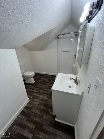 121 W 13th Street, Anderson, IN 46016