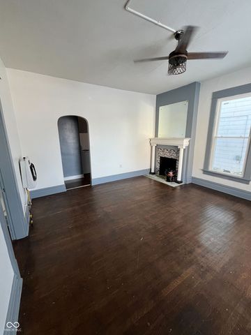 121 W 13th Street, Anderson, IN 46016