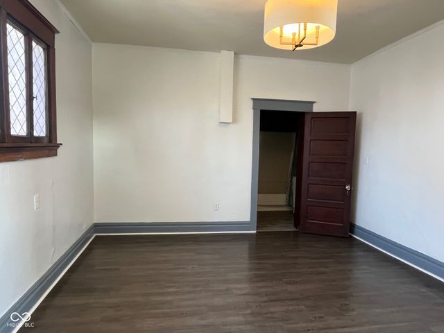 121 W 13th Street, Anderson, IN 46016