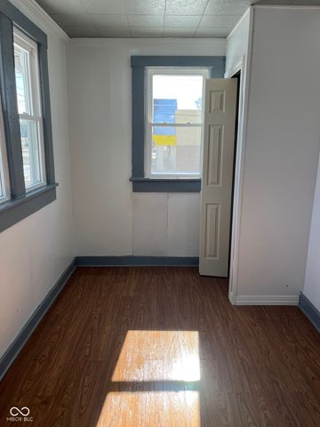 121 W 13th Street, Anderson, IN 46016