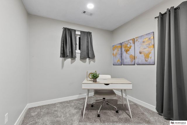 6920 Logan Avenue, Lincoln, NE 68507
