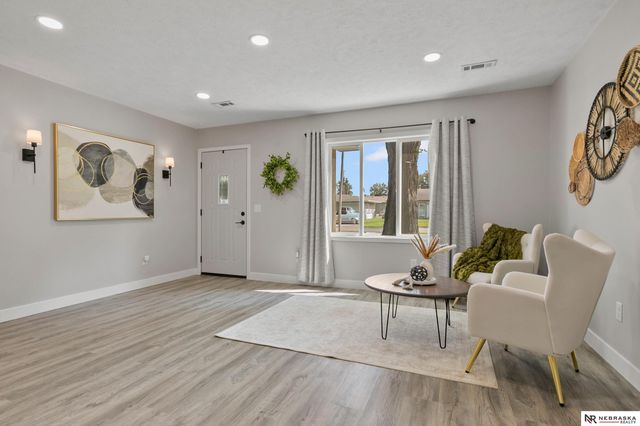 6920 Logan Avenue, Lincoln, NE 68507