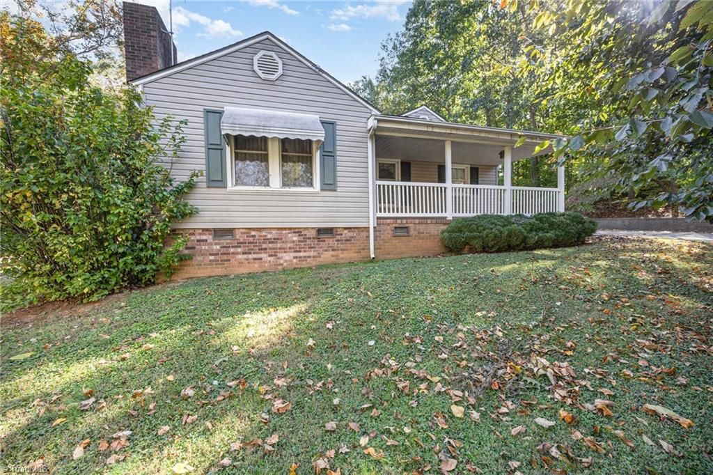 2473 Zoo Parkway, Asheboro, NC 27205