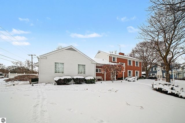 1054 E Maple, Mt Pleasant, MI 48858