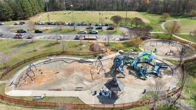 1135 Fieldstone Road, Mooresville, NC 28115