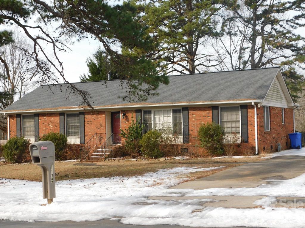 1135 Fieldstone Road, Mooresville, NC 28115