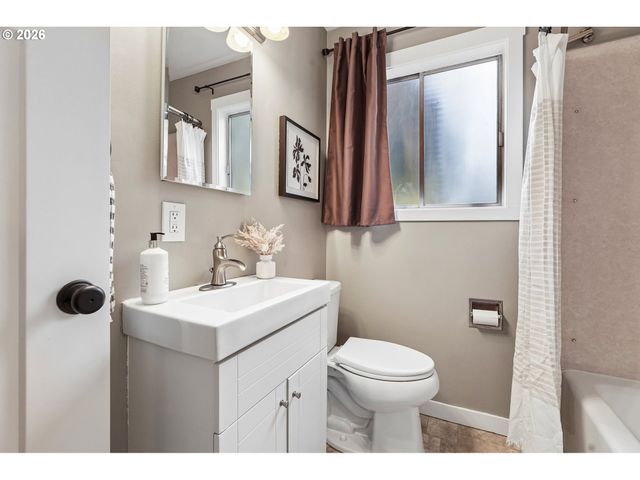 20000 Sw JOHNSON St, Beaverton, OR 97003