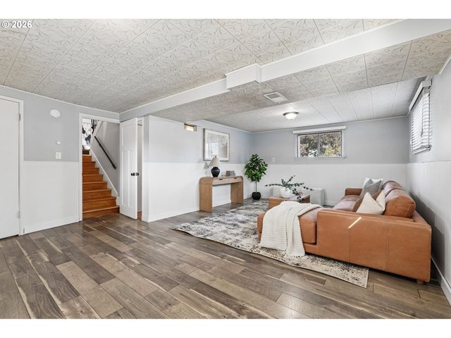 20000 Sw JOHNSON St, Beaverton, OR 97003