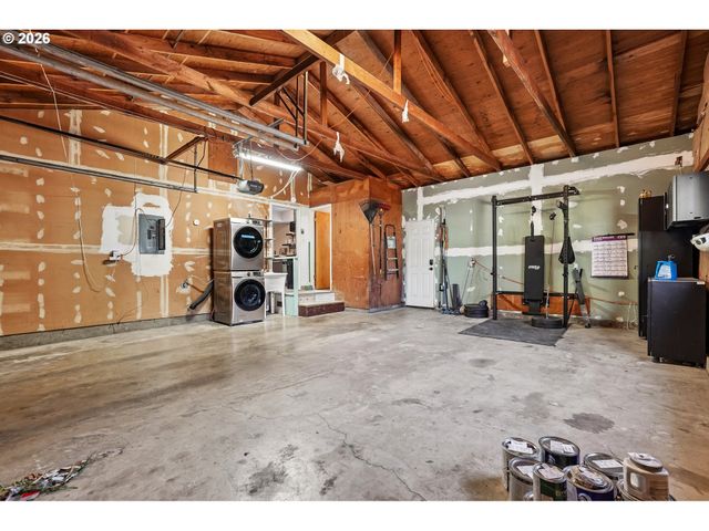 20000 Sw JOHNSON St, Beaverton, OR 97003