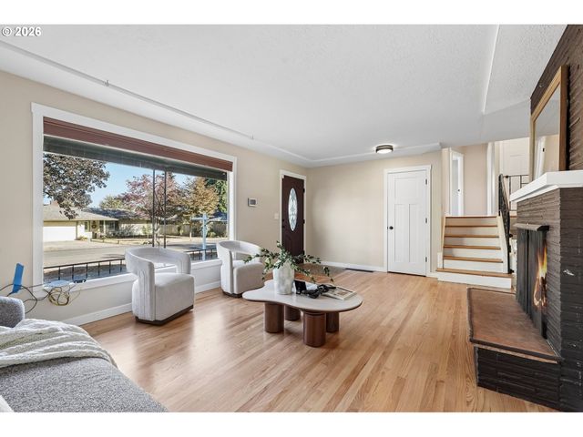20000 Sw JOHNSON St, Beaverton, OR 97003
