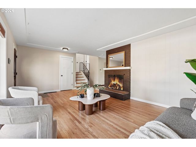 20000 Sw JOHNSON St, Beaverton, OR 97003