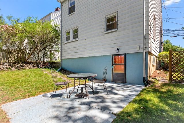 299 Appleton St, Arlington, MA 02476