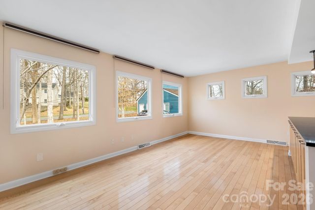 600 Boyce Road, Charlotte, NC 28211