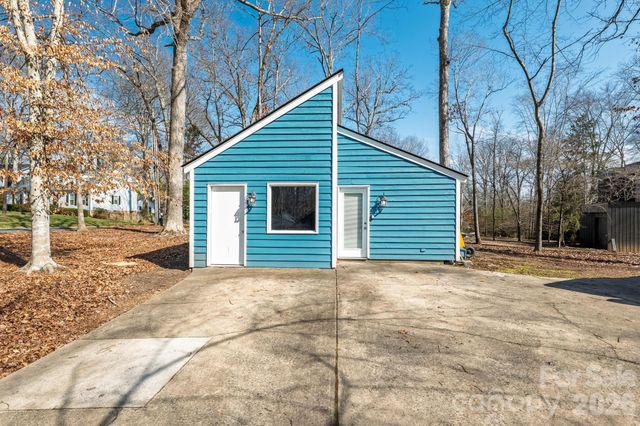600 Boyce Road, Charlotte, NC 28211